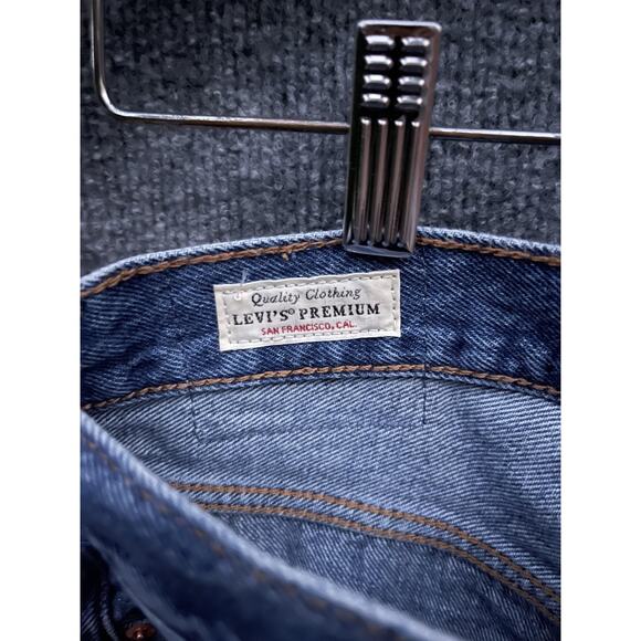 Levi's Premium 501 Jeans Womens 27x28 Blue Denim Straight Leg Button Fly Classic - Picture 8 of 11